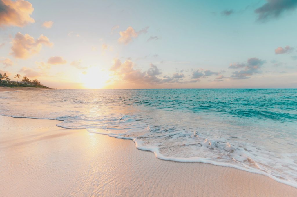how to save money in hawaii